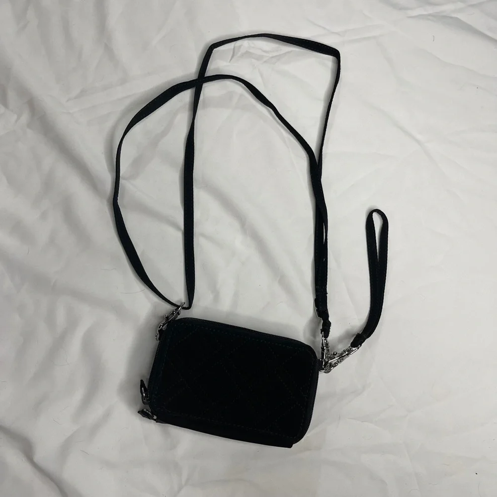 Vera Bradley purse/wristlet - Picture 3 of 3
